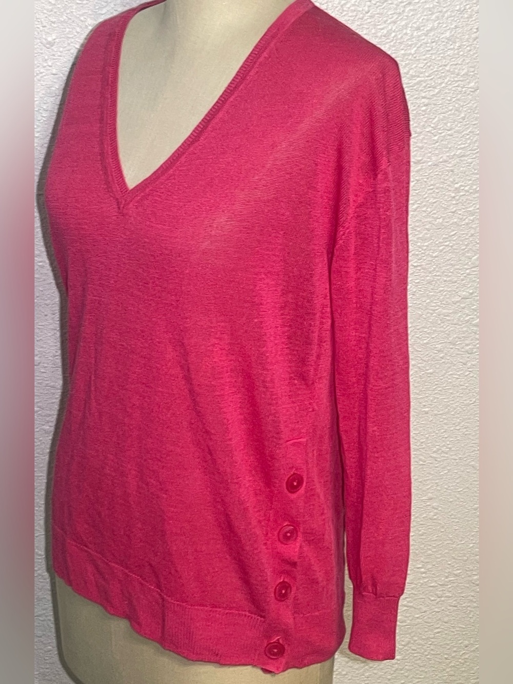 J.crew Women's V-Neck Lightweight hot pink Sweater size small